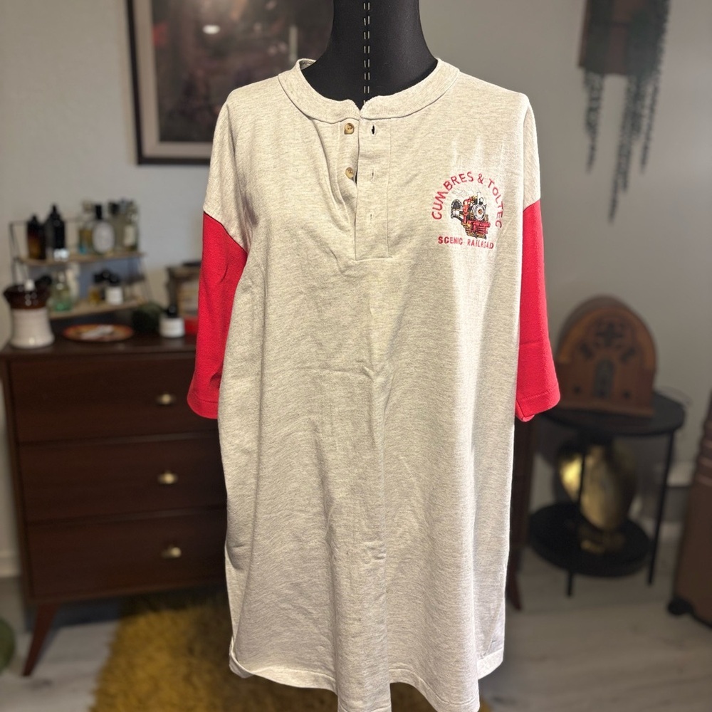 American Vintage Red and Cream Short Sleeve Tee